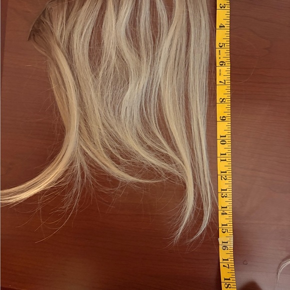 Covet & Mane and Platinum Blonde Hair Extensions - Picture 3 of 7